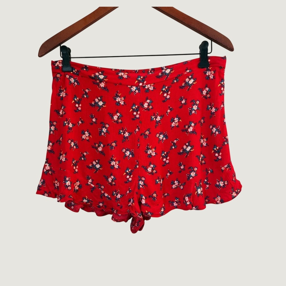 American Eagle Red Floral Ruffle Hem Viscose Shorts Large L Boho